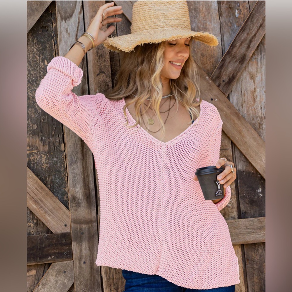 NWT wooden ships Maui V sweater